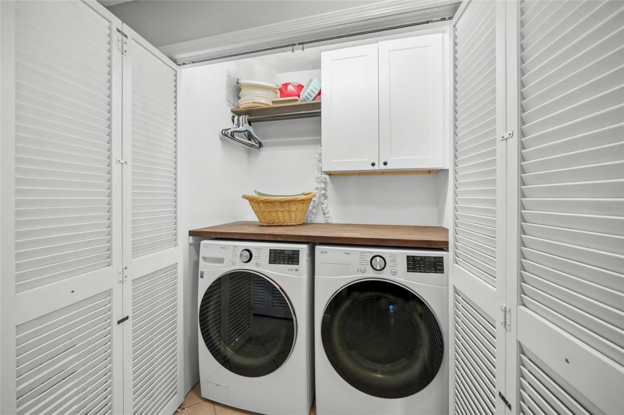 5958 Clubside Drive, Sarasota, FL 34243 Photo