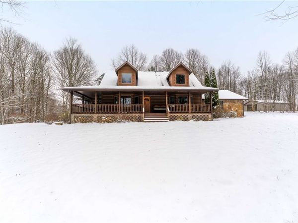 17 Farm Ln, Ohiopyle, PA 15470