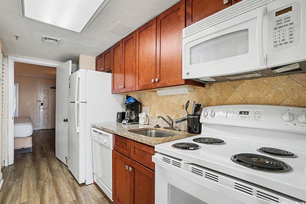 158 Seawatch Dr. Photo 10