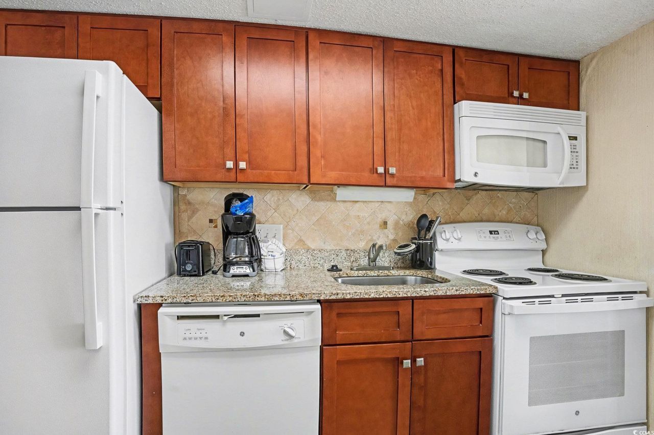 158 Seawatch Dr. Photo 9