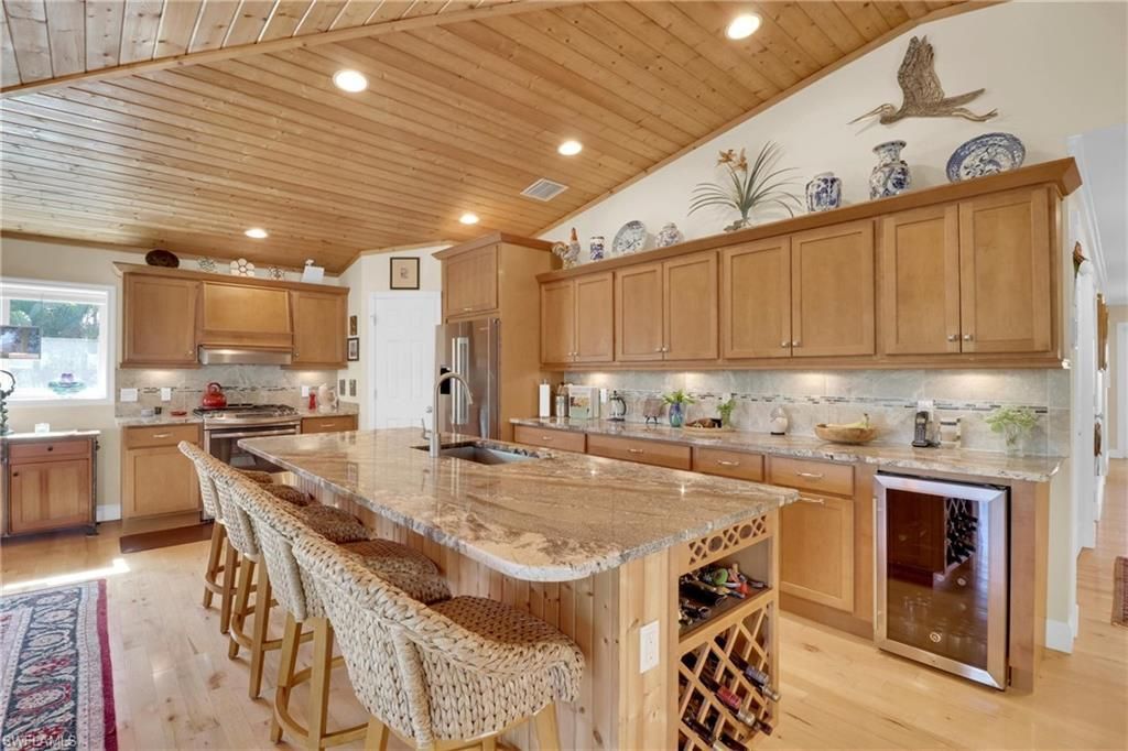 7704 Myrsine Cir, Unit 10, Bokeelia, FL 33922 Photo