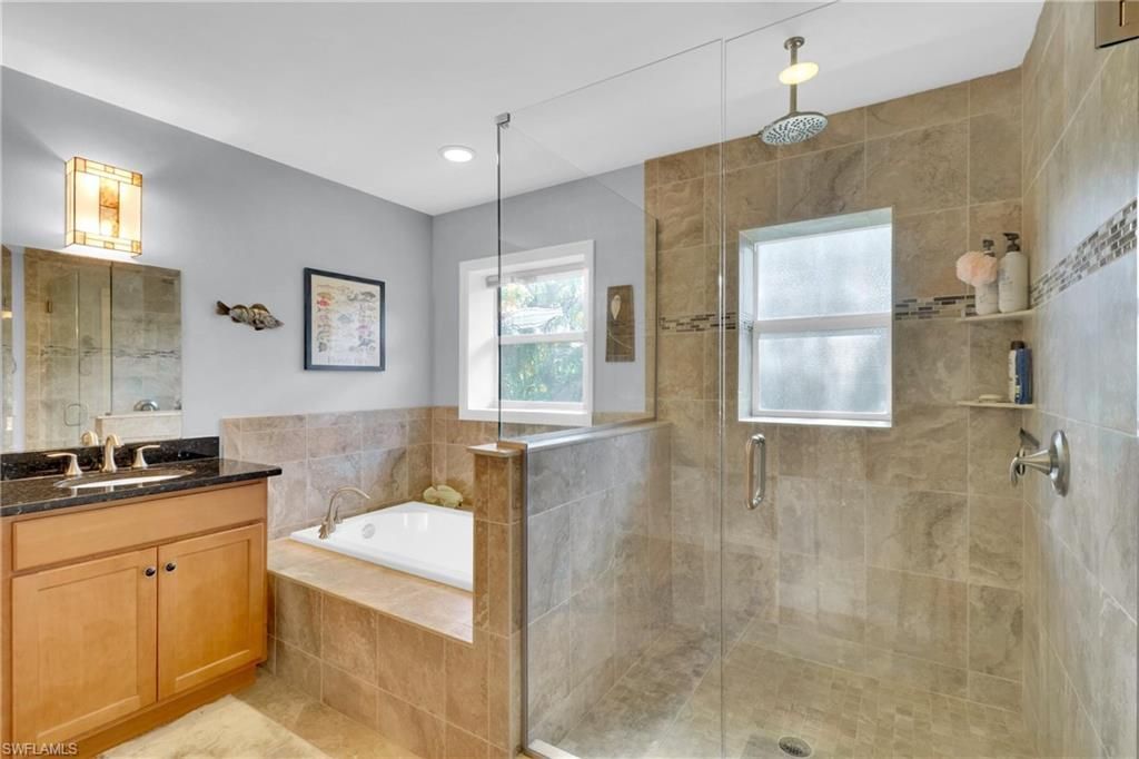 7704 Myrsine Cir, Unit 10, Bokeelia, FL 33922 Photo