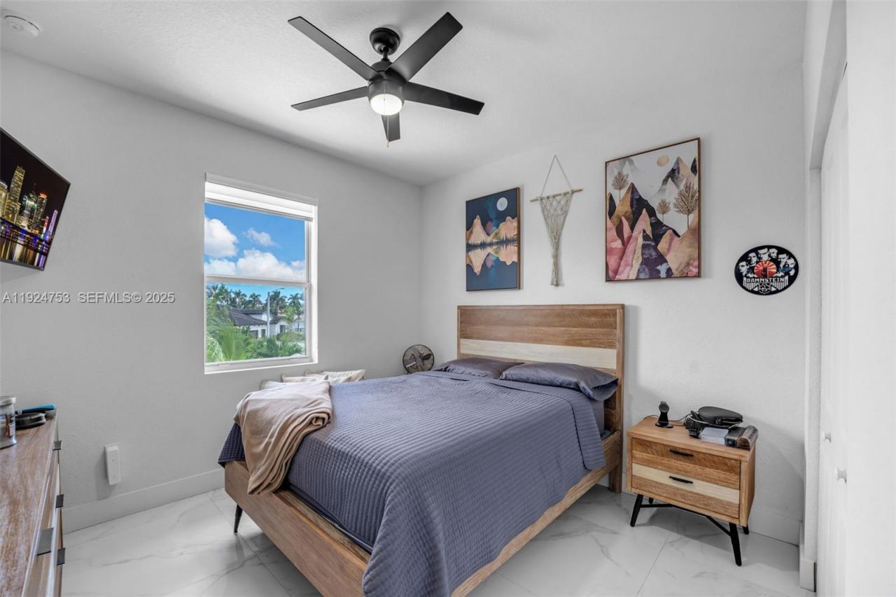 19815 SW 132nd Ct, Miami, FL 33177 Photo