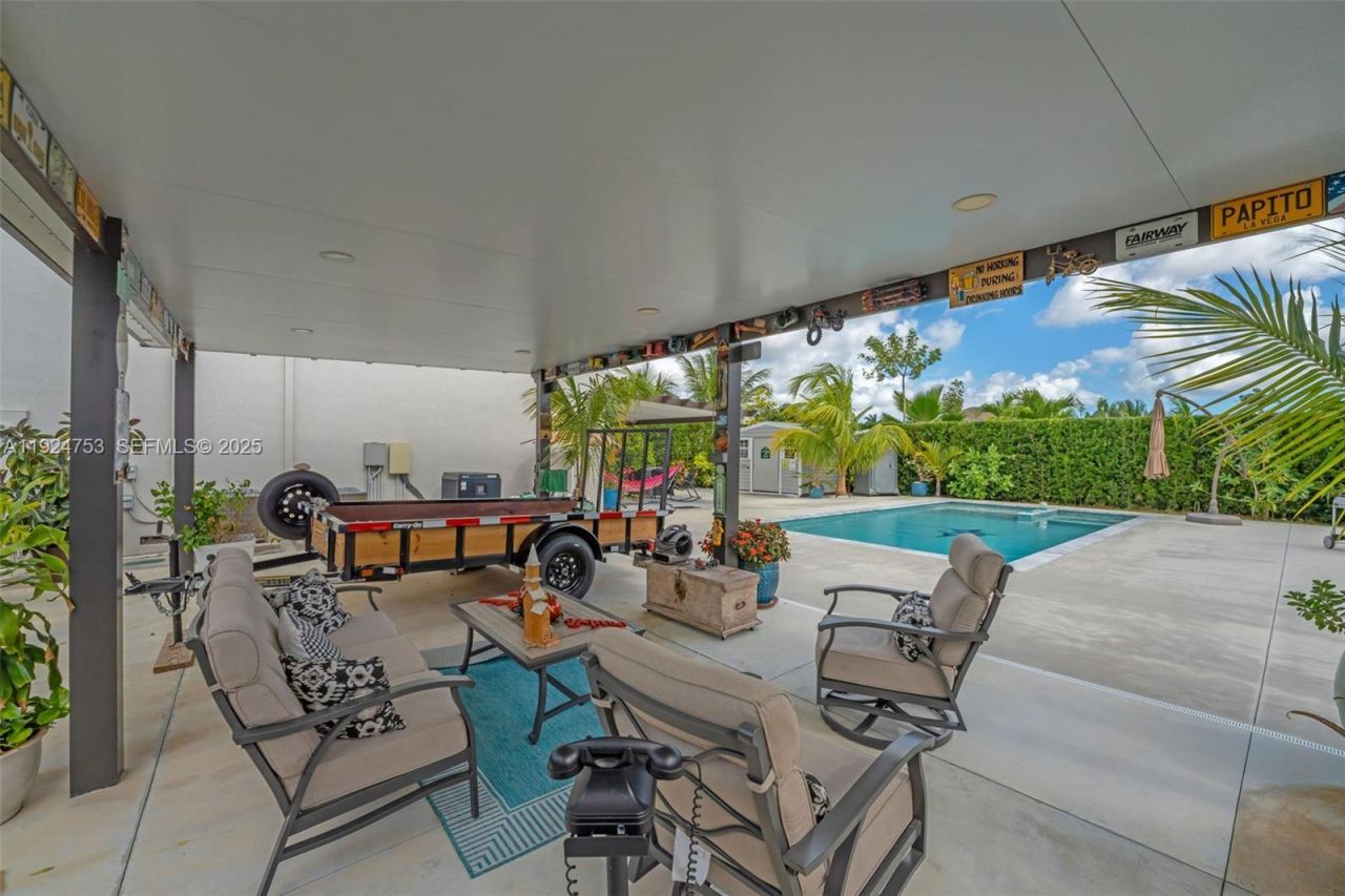 19815 SW 132nd Ct, Miami, FL 33177 Photo