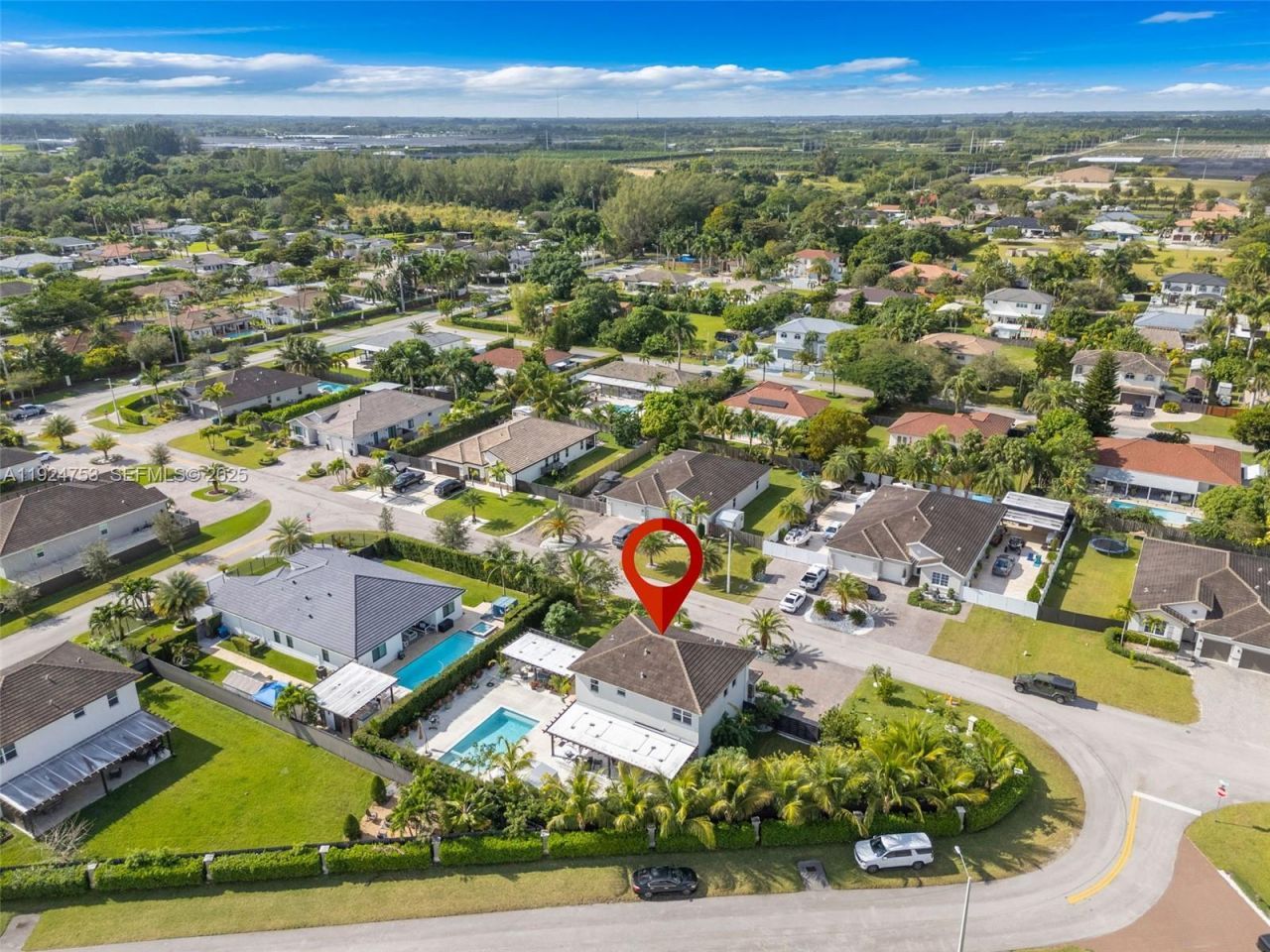 19815 SW 132nd Ct, Miami, FL 33177 Photo