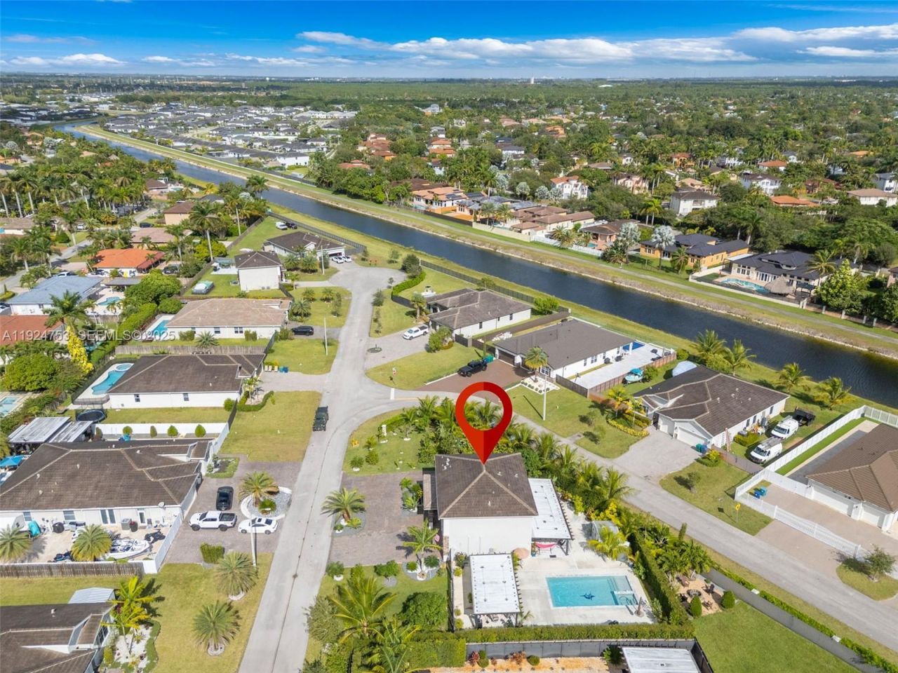 19815 SW 132nd Ct, Miami, FL 33177 Photo