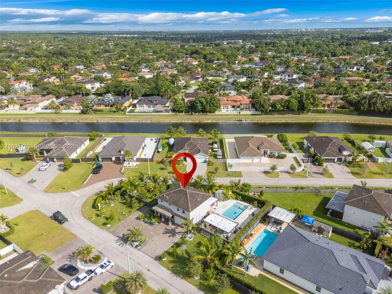 19815 SW 132nd Ct, Miami, FL 33177 Photo