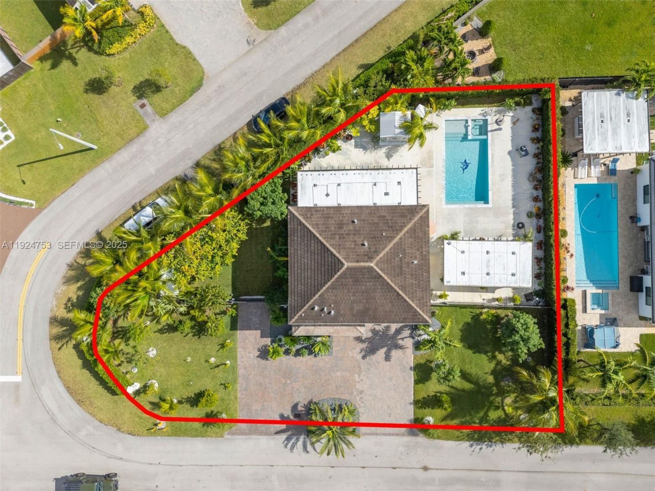 19815 SW 132nd Ct, Miami, FL 33177 Photo