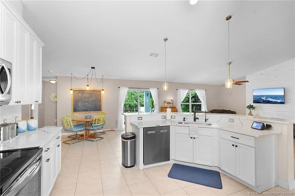 1925 SW Sylvester Lane, Port Saint Lucie, FL 34984 Photo