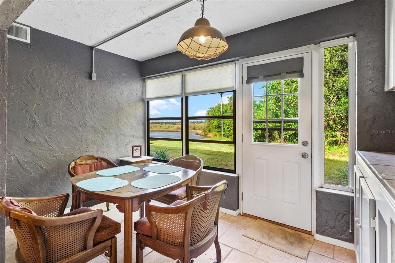 4300 Baywood Boulevard, Unit B106, Mount Dora, FL 32757 Photo