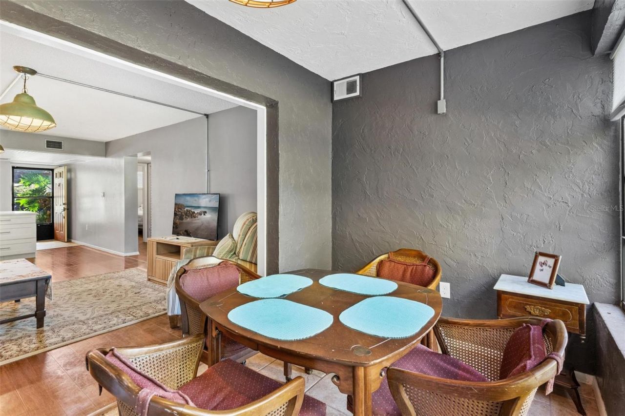 4300 Baywood Boulevard, Unit B106, Mount Dora, FL 32757 Photo