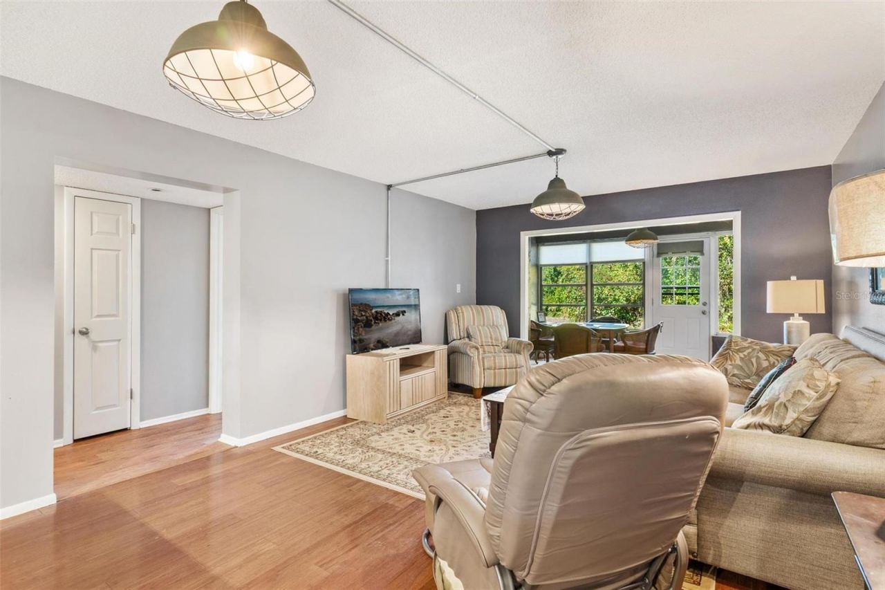4300 Baywood Boulevard, Unit B106, Mount Dora, FL 32757 Photo