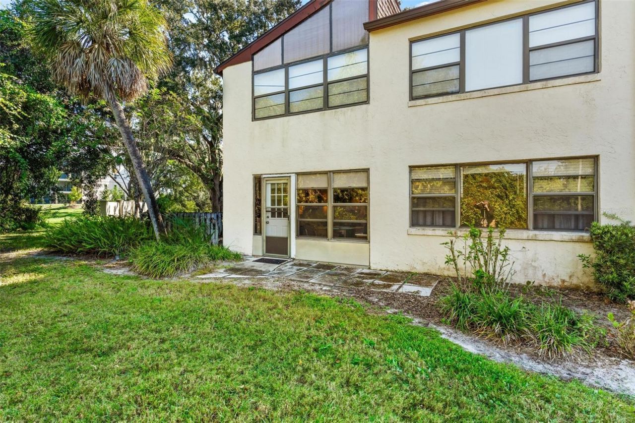 4300 Baywood Boulevard, Unit B106, Mount Dora, FL 32757 Photo