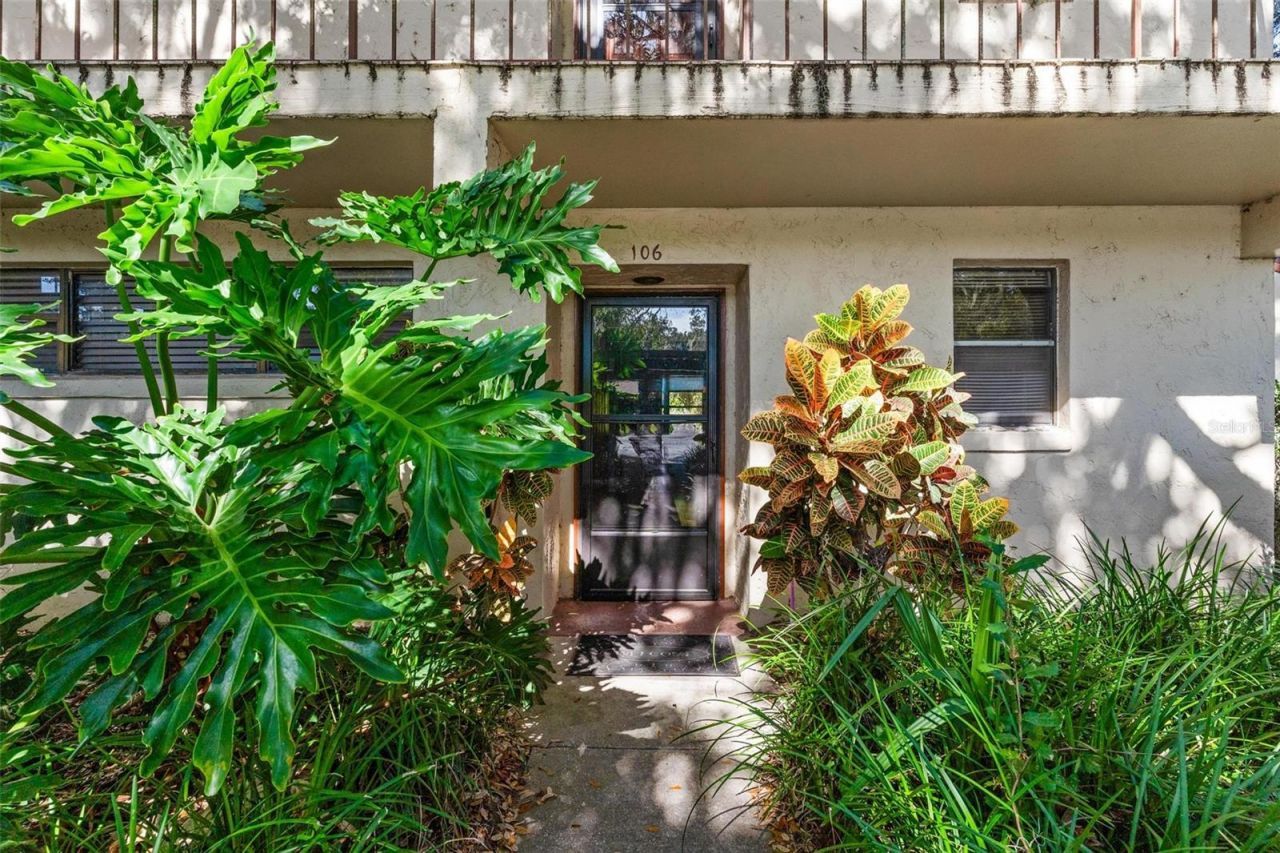 4300 Baywood Boulevard, Unit B106, Mount Dora, FL 32757 Photo