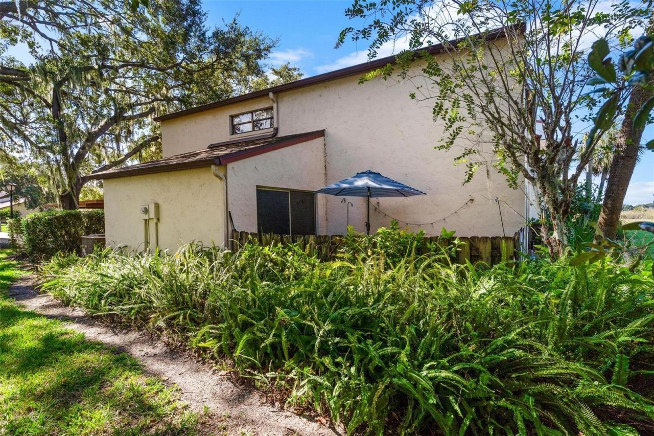 4300 Baywood Boulevard, Unit B106, Mount Dora, FL 32757 Photo