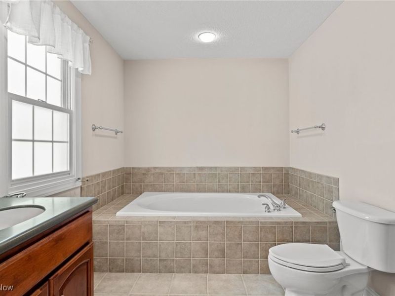 635 Prestige Woods Boulevard, Aurora, OH 44202 Photo 29