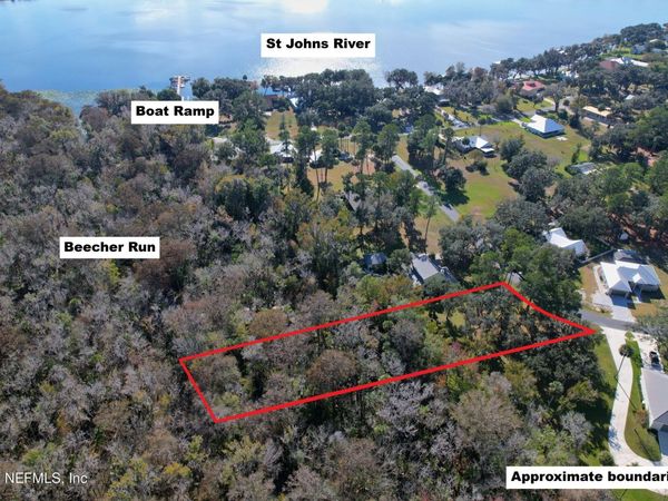 160 MOUNT ROYAL Avenue, Crescent City, FL 32112