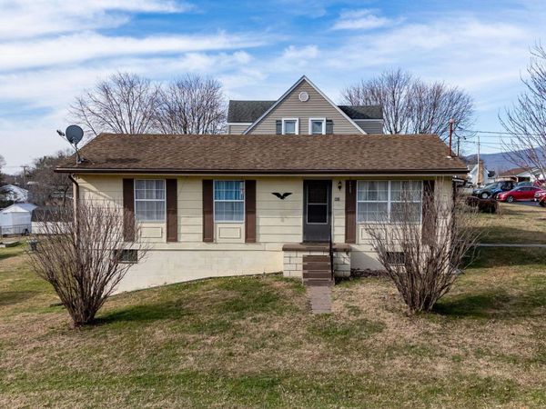 502 SEVENTH ST, ELKTON, VA 22827