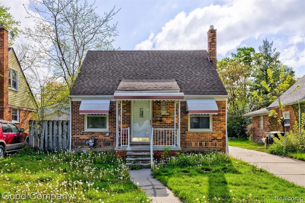 7686 W Parkway Street, Detroit, MI 48239 Main Photo