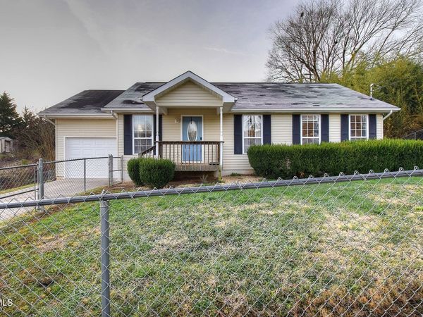507 Cedar Street, Mount Carmel, TN 37645