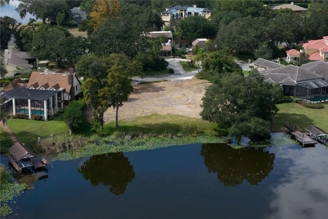 806 Taray De Avila, Tampa, FL 33613 Photo