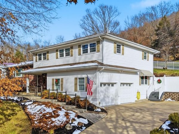 1239 Wren Drive, New Martinsville, WV 26155