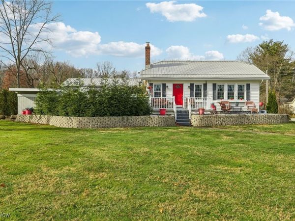 807 Fairfield School Road, Columbiana, OH 44408