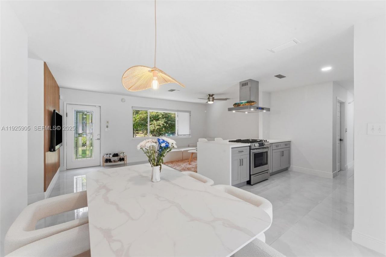 251 N 71st Ave, Unit 251, Hollywood, FL 33024 Photo