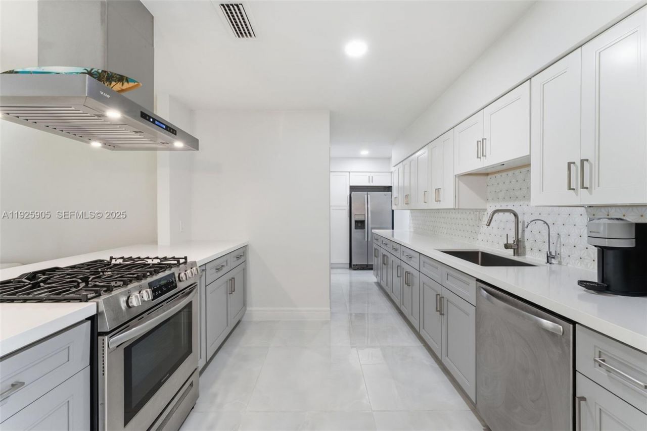 251 N 71st Ave, Unit 251, Hollywood, FL 33024 Photo