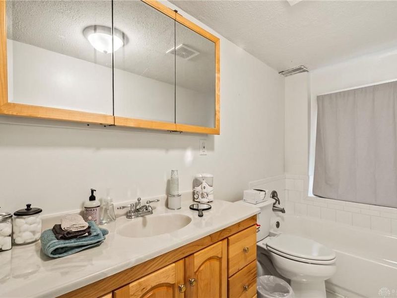 425 W Franklin Street, Troy, OH 45373 Photo 18