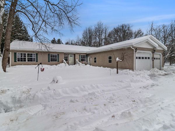 4535 N 68th Avenue, Hart, MI 49420