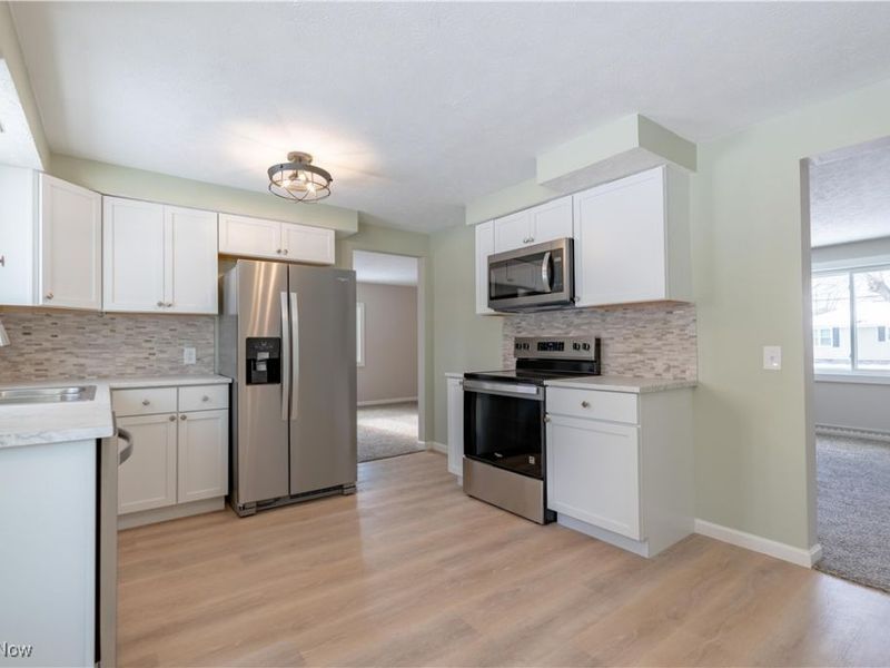 306 Ranowsky Court N, East Canton, OH 44730 Photo 14