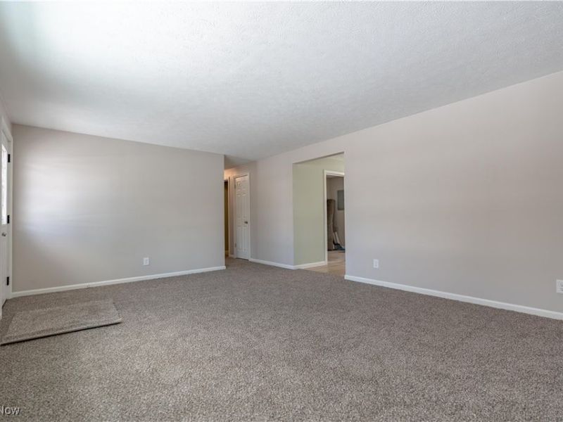 306 Ranowsky Court N, East Canton, OH 44730 Photo 21