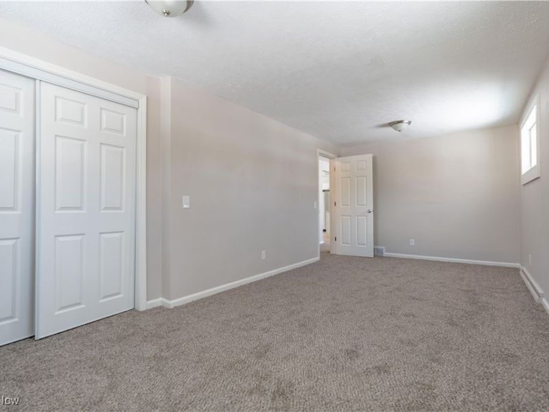 306 Ranowsky Court N, East Canton, OH 44730 Photo 29