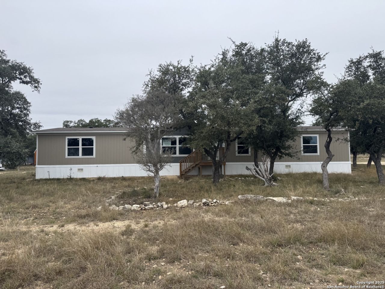 492 Private Road 1511, Bandera, TX 78003 Main Photo