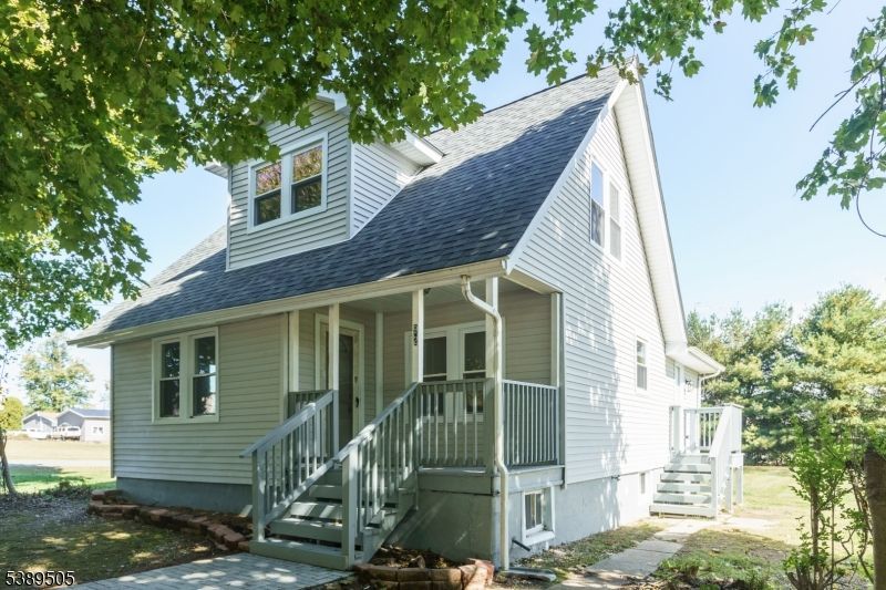 92 Clinton Ave, Mansfield, NJ 07865 Main Photo