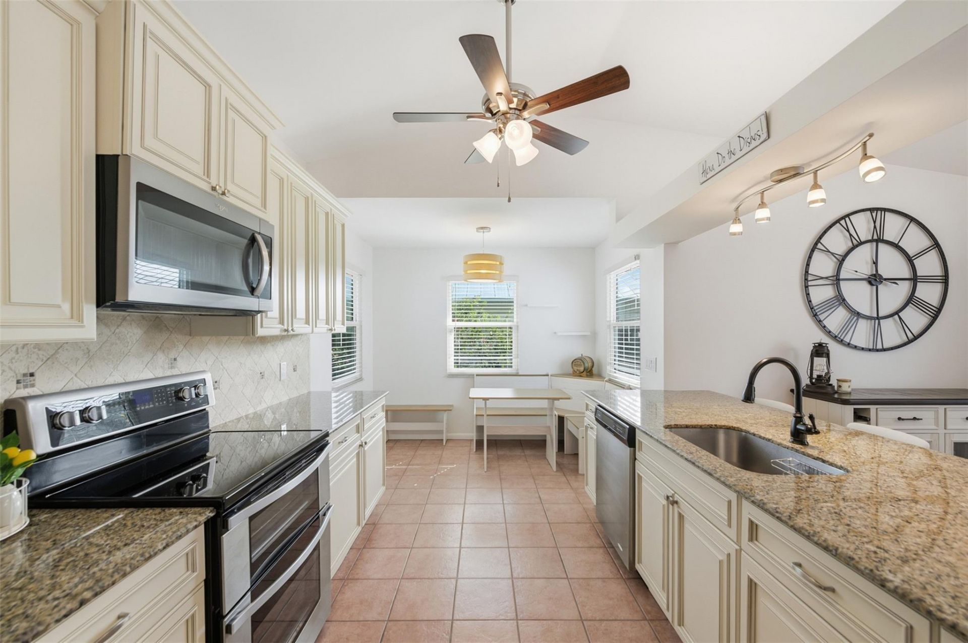 2360 SE Bordeaux Ct, Port Saint Lucie, FL 34952 Photo