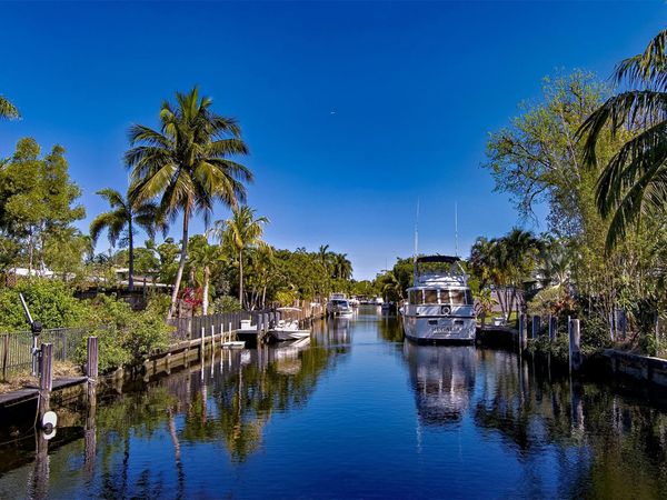 2555 Nassau Ln, Fort Lauderdale, FL 33312