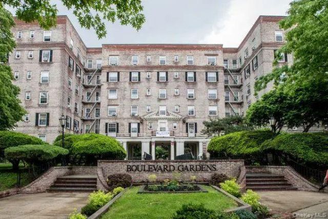 5607 31 Avenue, Unit 5B, Woodside, NY 11377 Main Photo