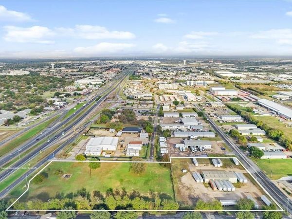 7801 Central Park , Woodway, TX 76712