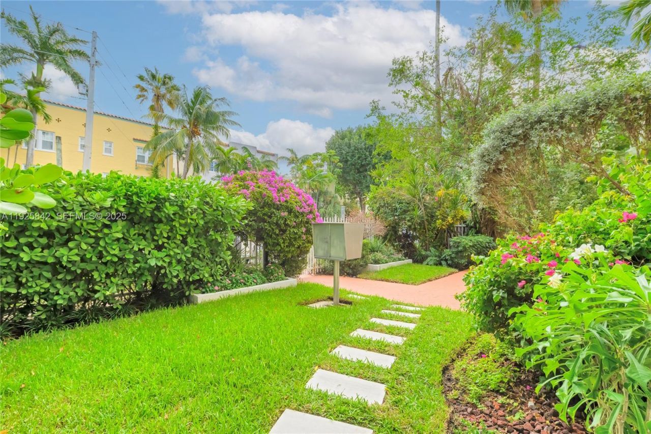 1350 Pennsylvania Ave, Unit 207, Miami Beach, FL 33139 Photo