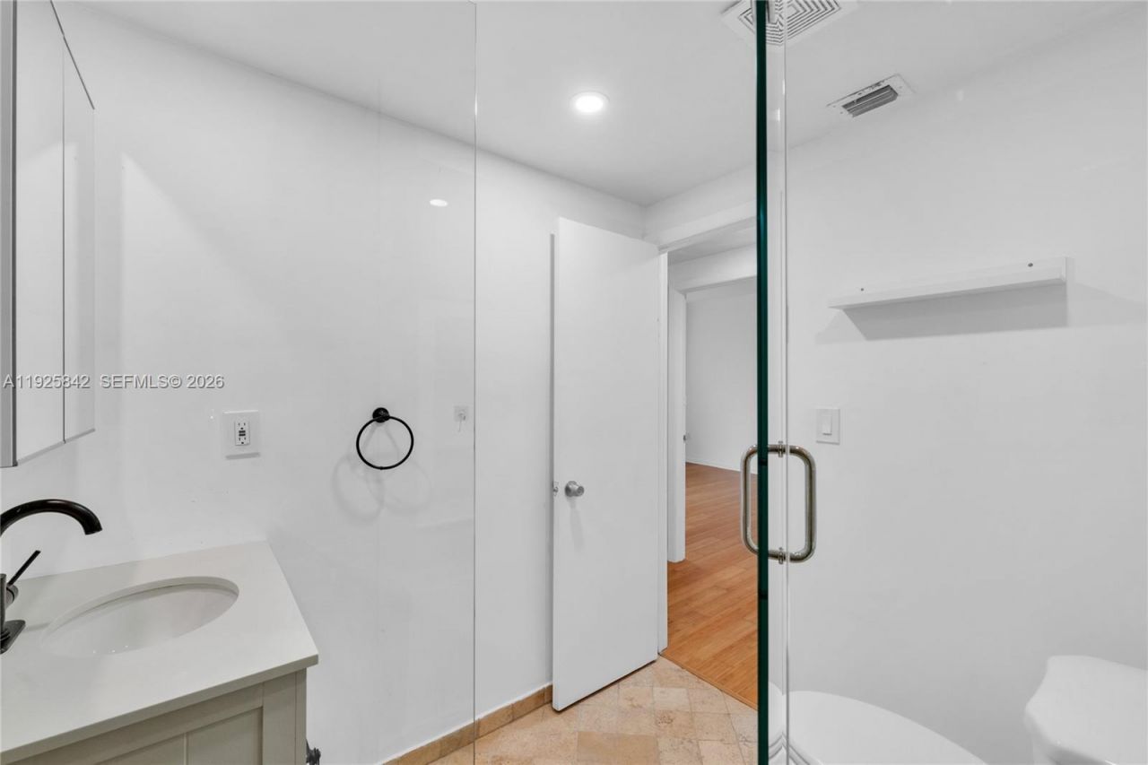 1350 Pennsylvania Ave, Unit 207, Miami Beach, FL 33139 Photo