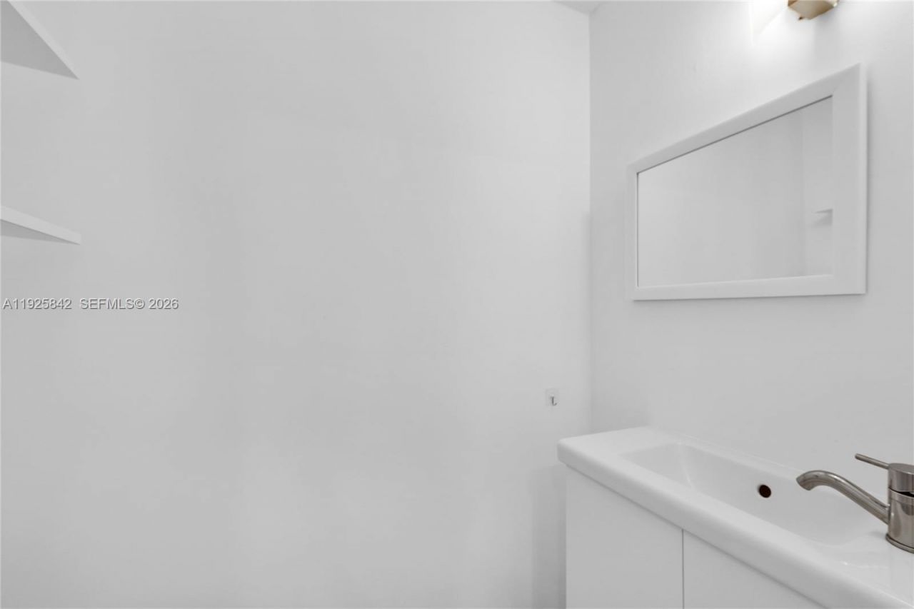 1350 Pennsylvania Ave, Unit 207, Miami Beach, FL 33139 Photo