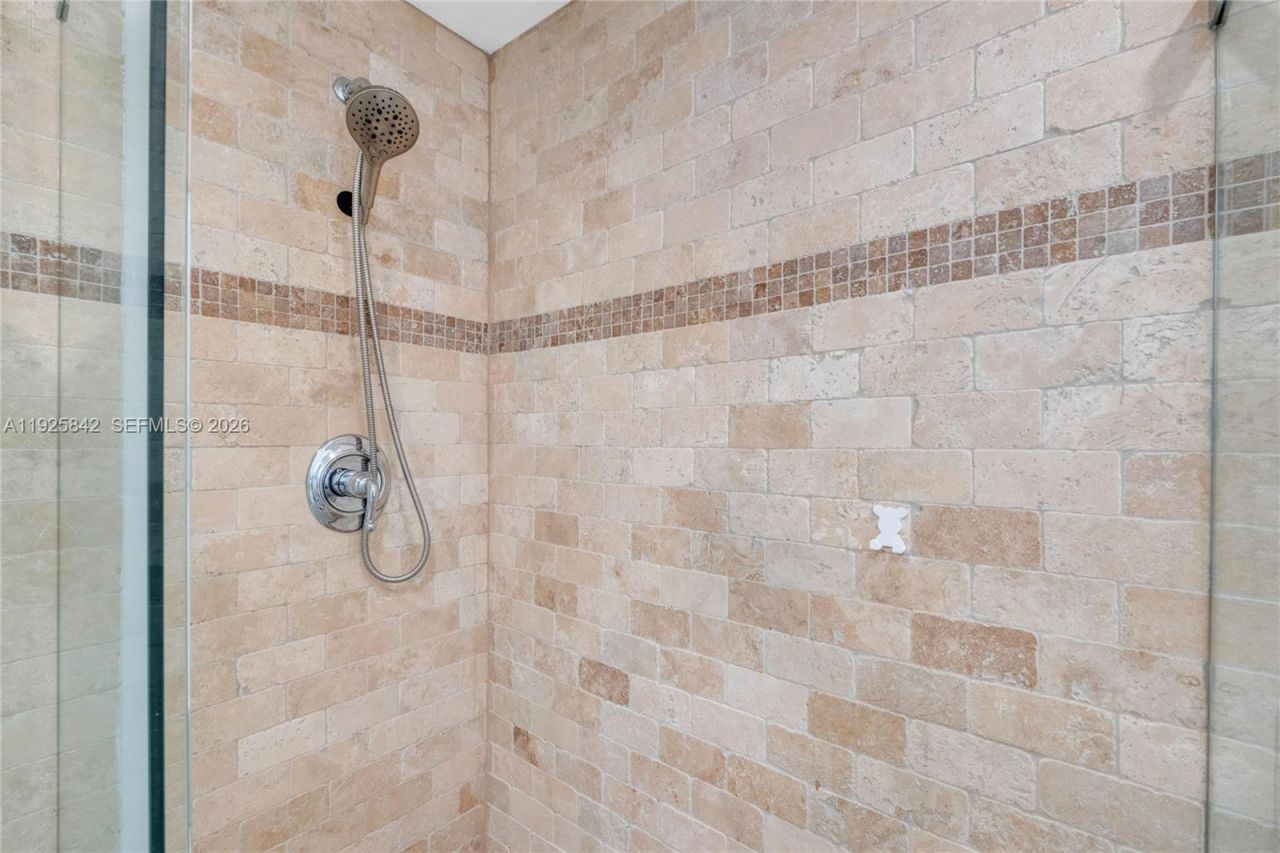 1350 Pennsylvania Ave, Unit 207, Miami Beach, FL 33139 Photo