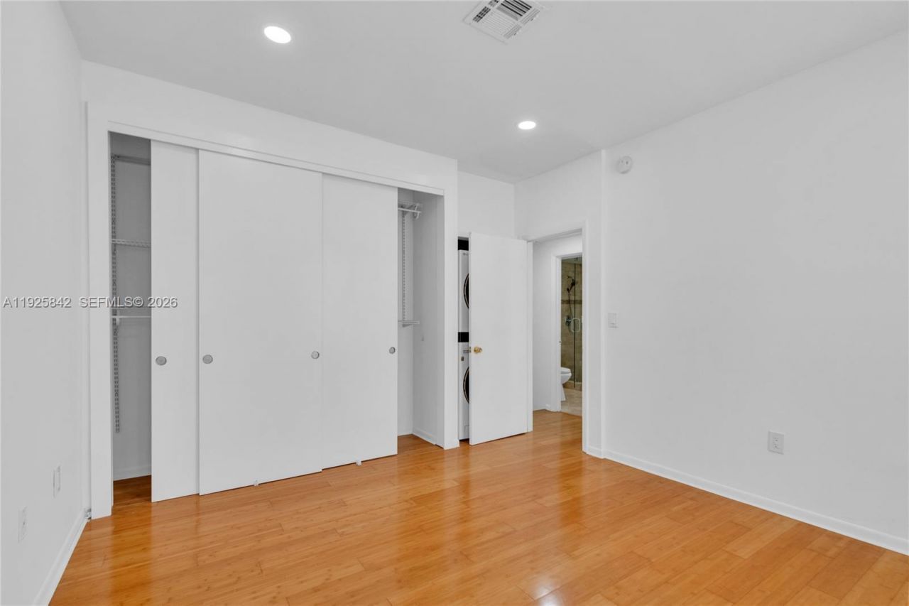1350 Pennsylvania Ave, Unit 207, Miami Beach, FL 33139 Photo