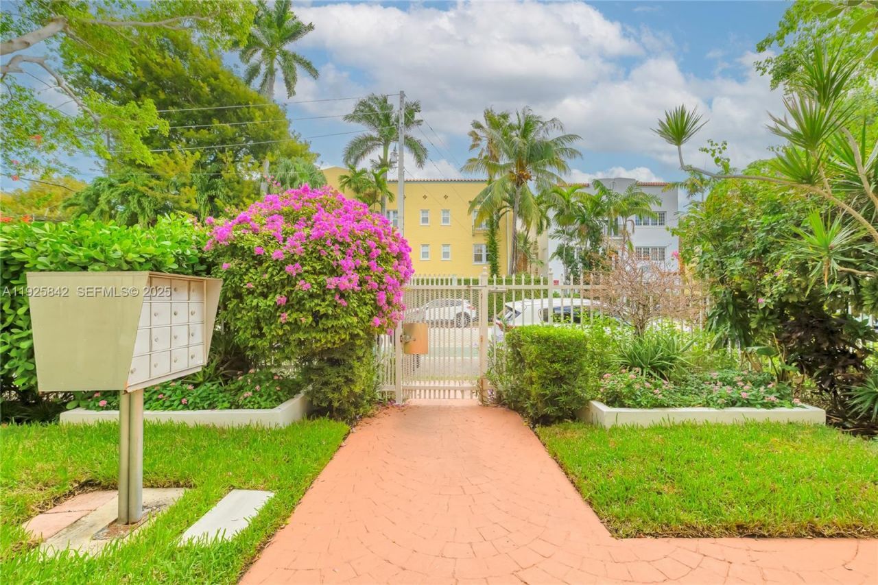 1350 Pennsylvania Ave, Unit 207, Miami Beach, FL 33139 Photo