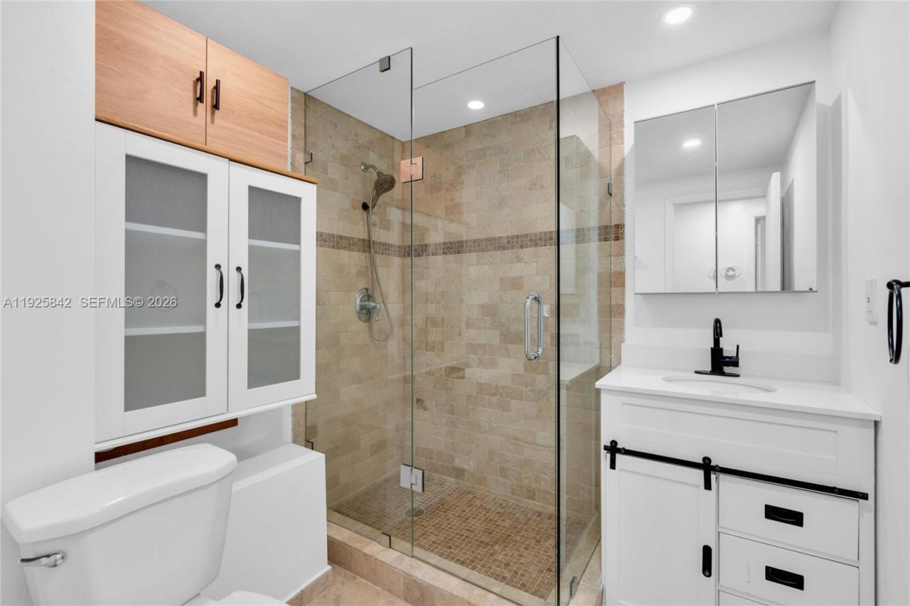 1350 Pennsylvania Ave, Unit 207, Miami Beach, FL 33139 Photo