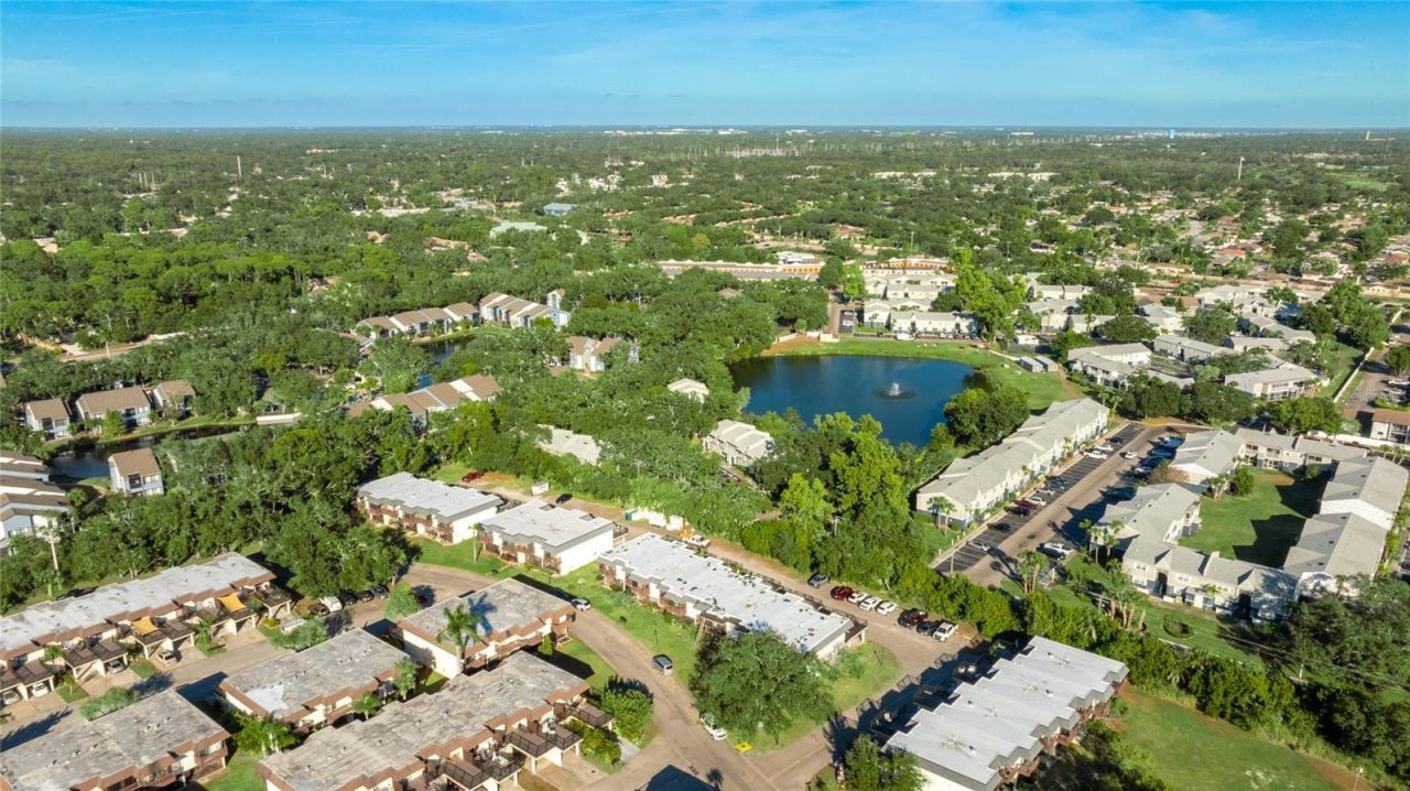 3365 Ramblewood Drive N, Unit 35C8, Sarasota, FL 34237 Photo