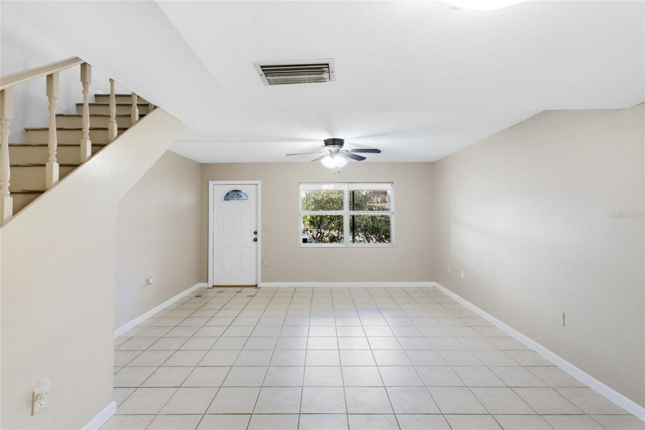 3365 Ramblewood Drive N, Unit 35C8, Sarasota, FL 34237 Photo
