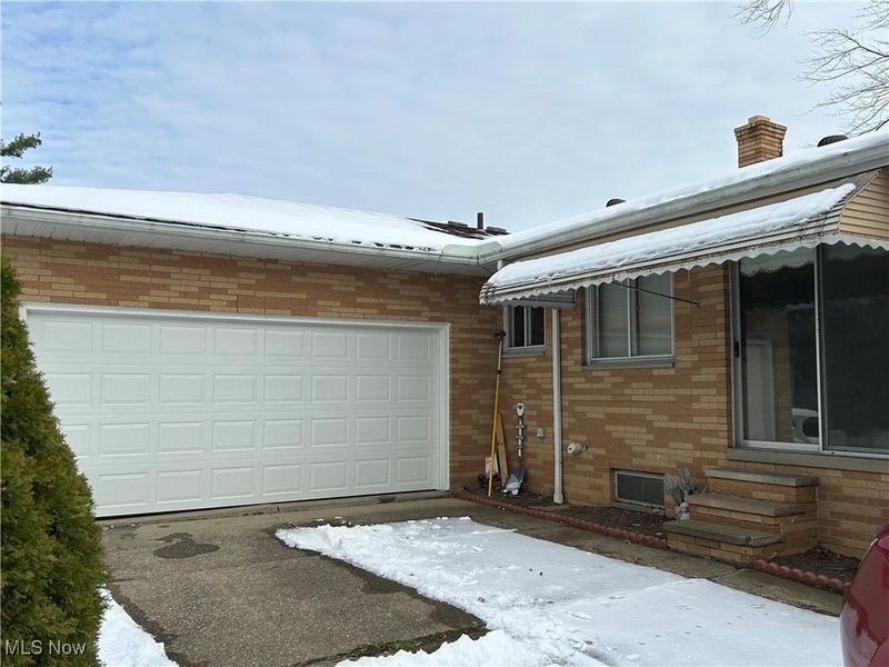 22506 Sharon Lane, Cleveland, OH 44126 Photo 3